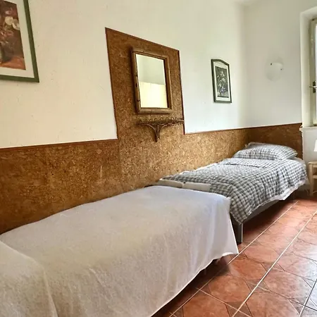 N107 - Numana, Con Giardino * 努马纳