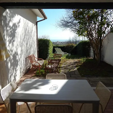 Apartamento N107 - Numana, Con Giardino
